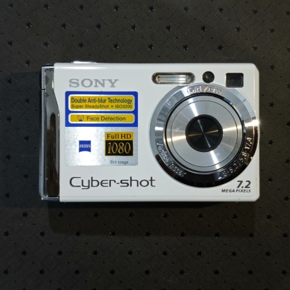 Sony Cyber-shot DSC-W80 Digital Camera 7.2 MP 3x Optical Zoom- Tested