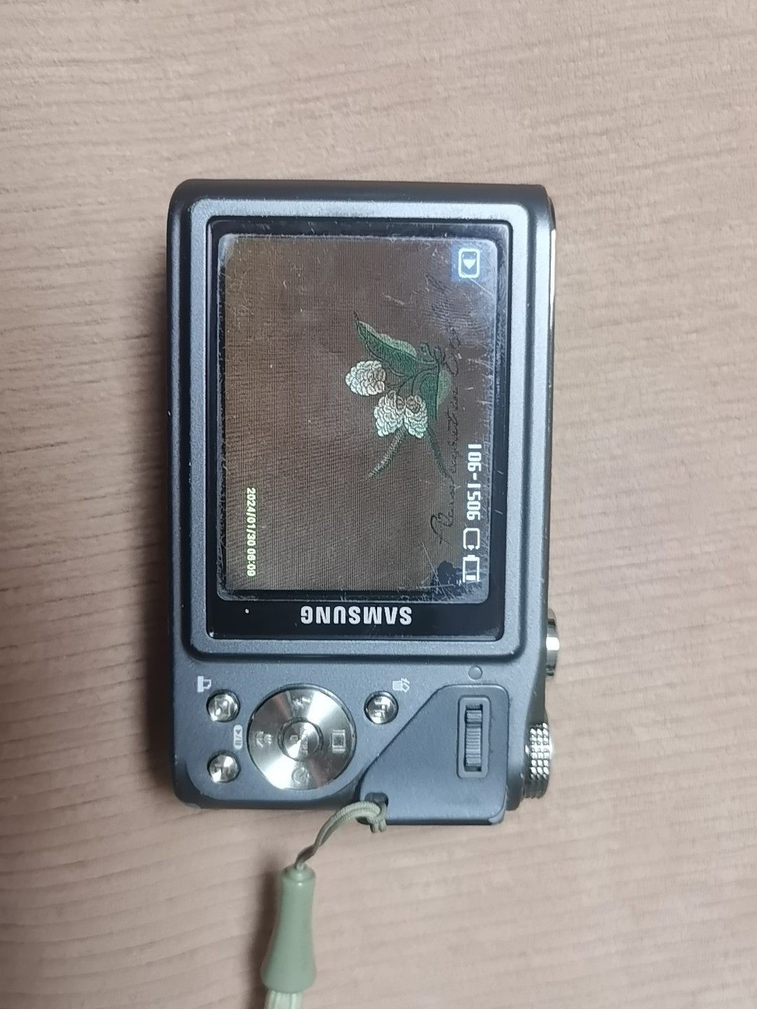 Samsung WB500 / HZ10W Black 10.2MP digital compact camera