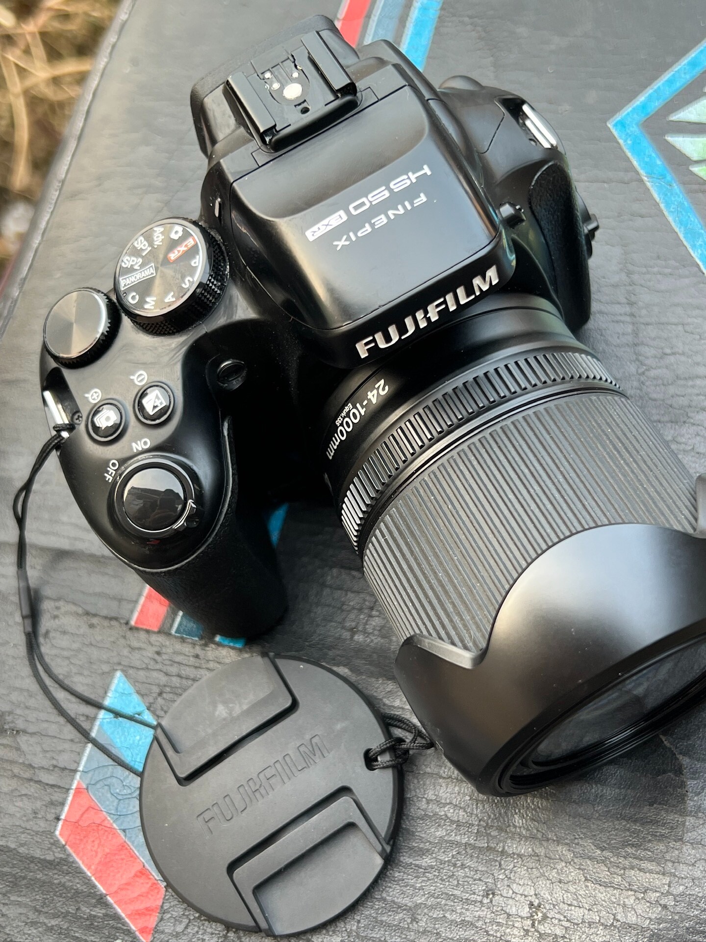 Fujifilm FinePix Series HS50EXR 16.0MP Digital + Charger & Batteries.