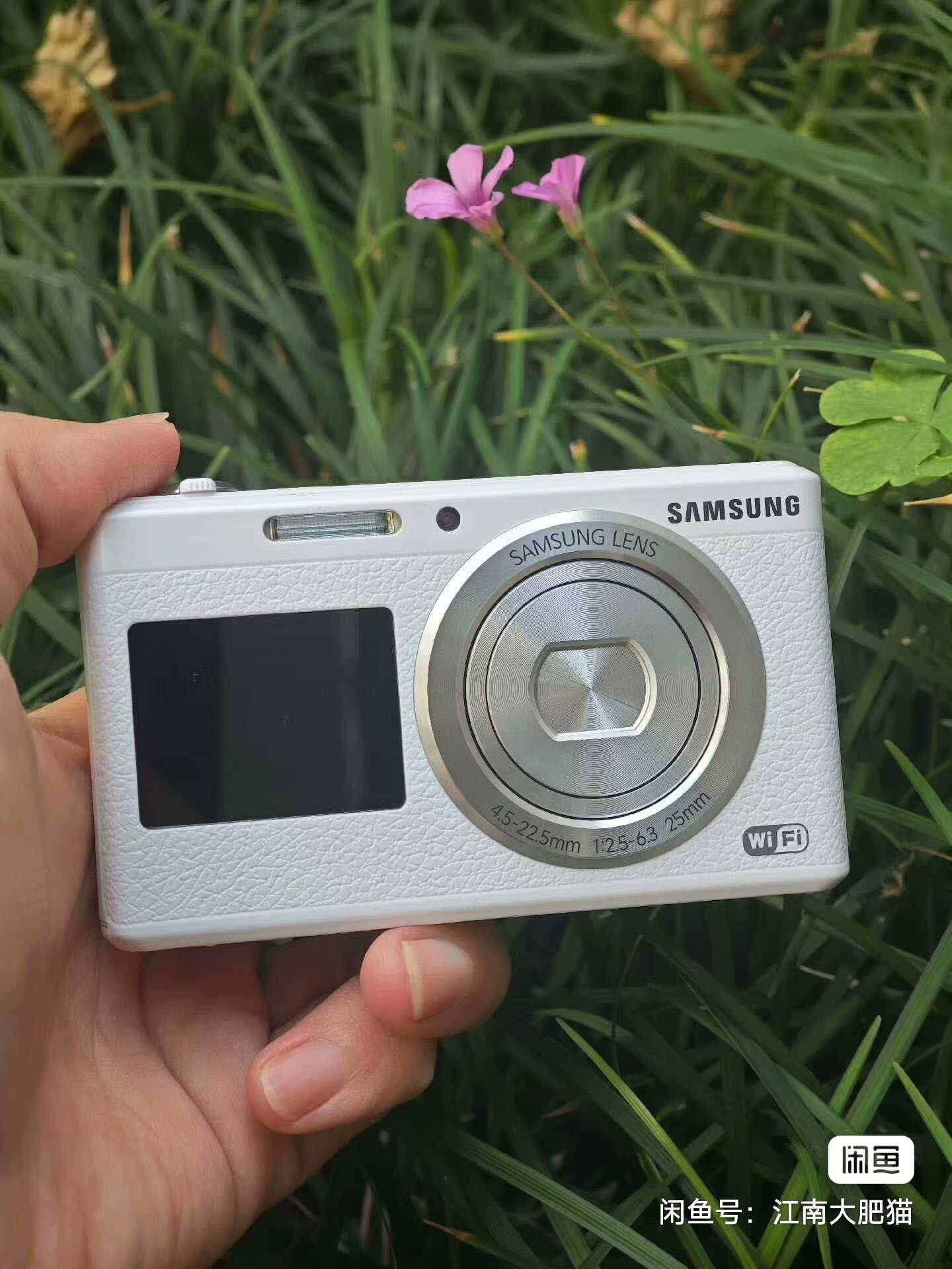 Samsung DV180F Digital Camera Dual Screen 16 MP 5x Optical Zoom English Language