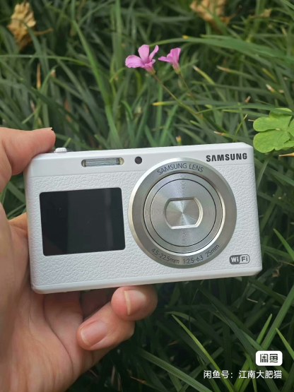 Samsung DV180F Digital Camera Dual Screen 16 MP 5x Optical Zoom English Language