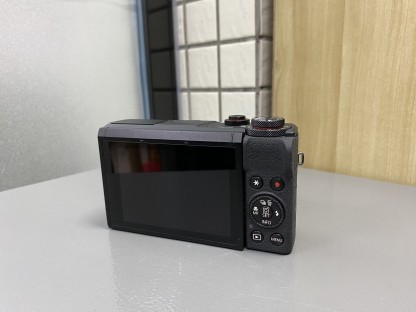 Canon PowerShot G7 X Mark III 20.1MP Point & Shoot 4K Digital Camera - Black