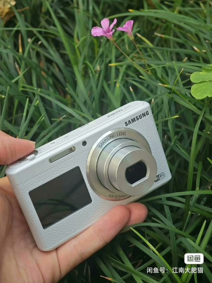 Samsung DV180F Digital Camera Dual Screen 16 MP 5x Optical Zoom English Language