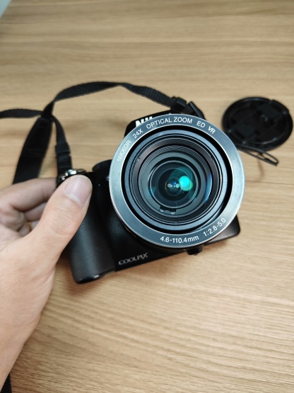 Nikon COOLPIX P90 Black 12.1 MP Digital Camera