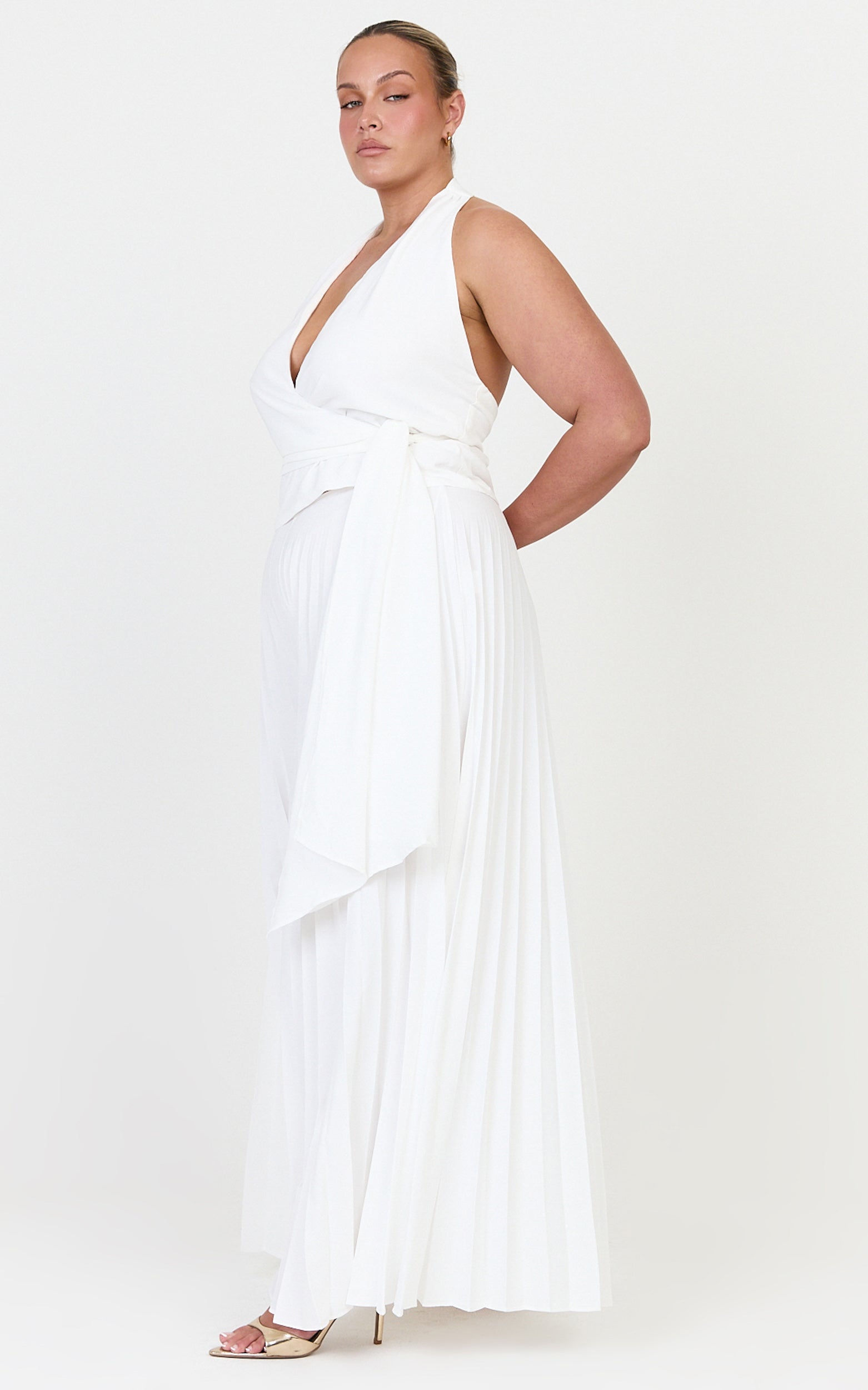 Valentina Pants - Pleated Wide Legged Pants in Off White - View 6