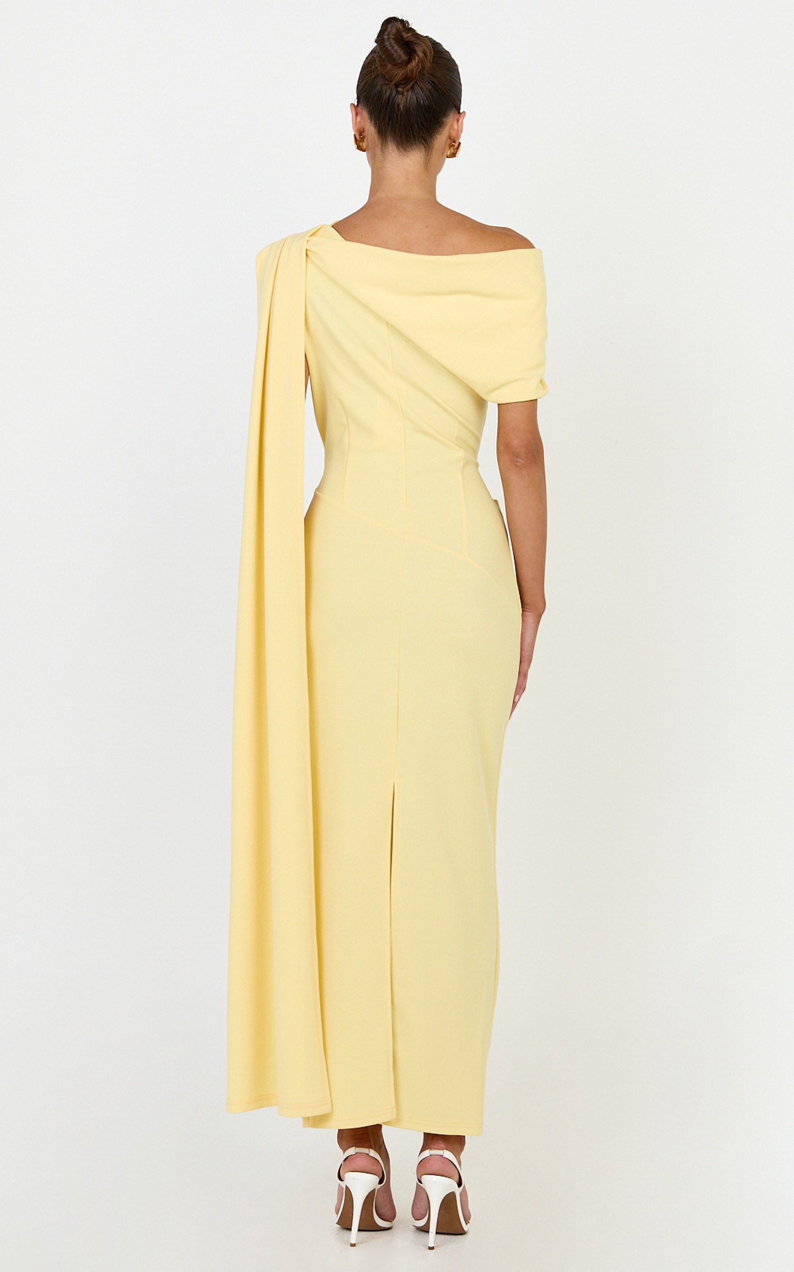 Visenta Midi Dress - Asymmetrical Sleeve Dress in Yellow - View 5