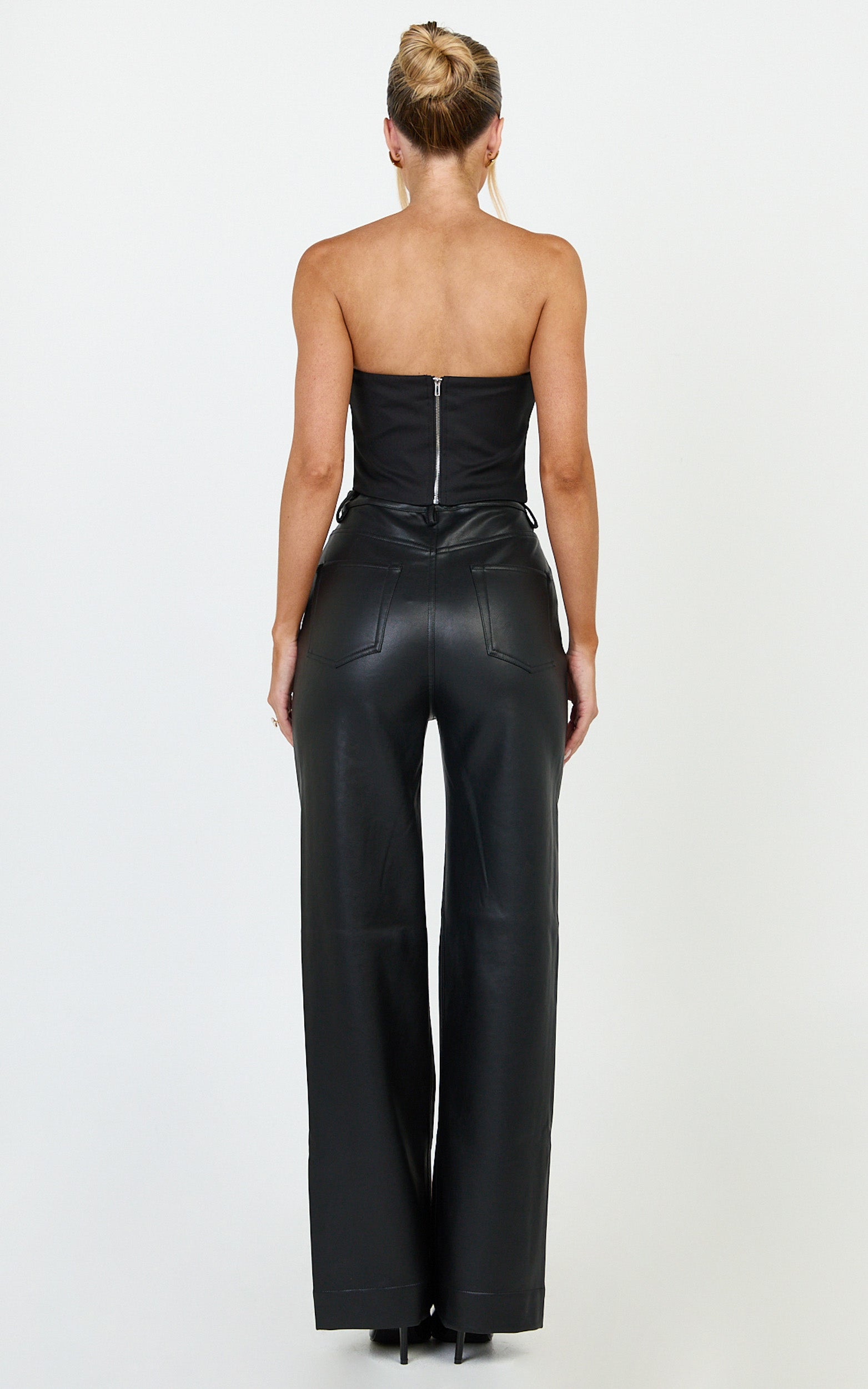Pietra Top - Strapless Structured Top in Black - View 4