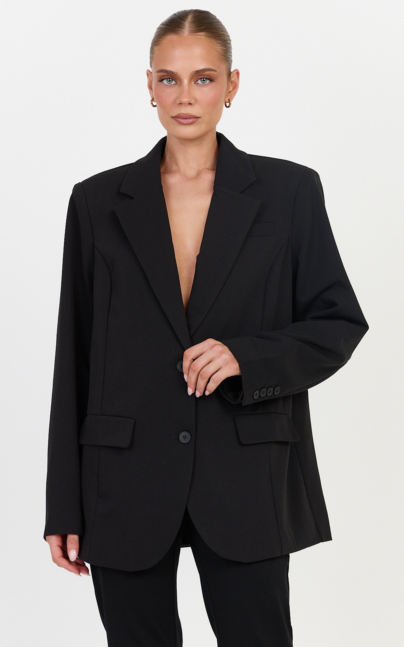 Lorcan Blazer - Oversized Boyfriend Fit Blazer in Black - View 2