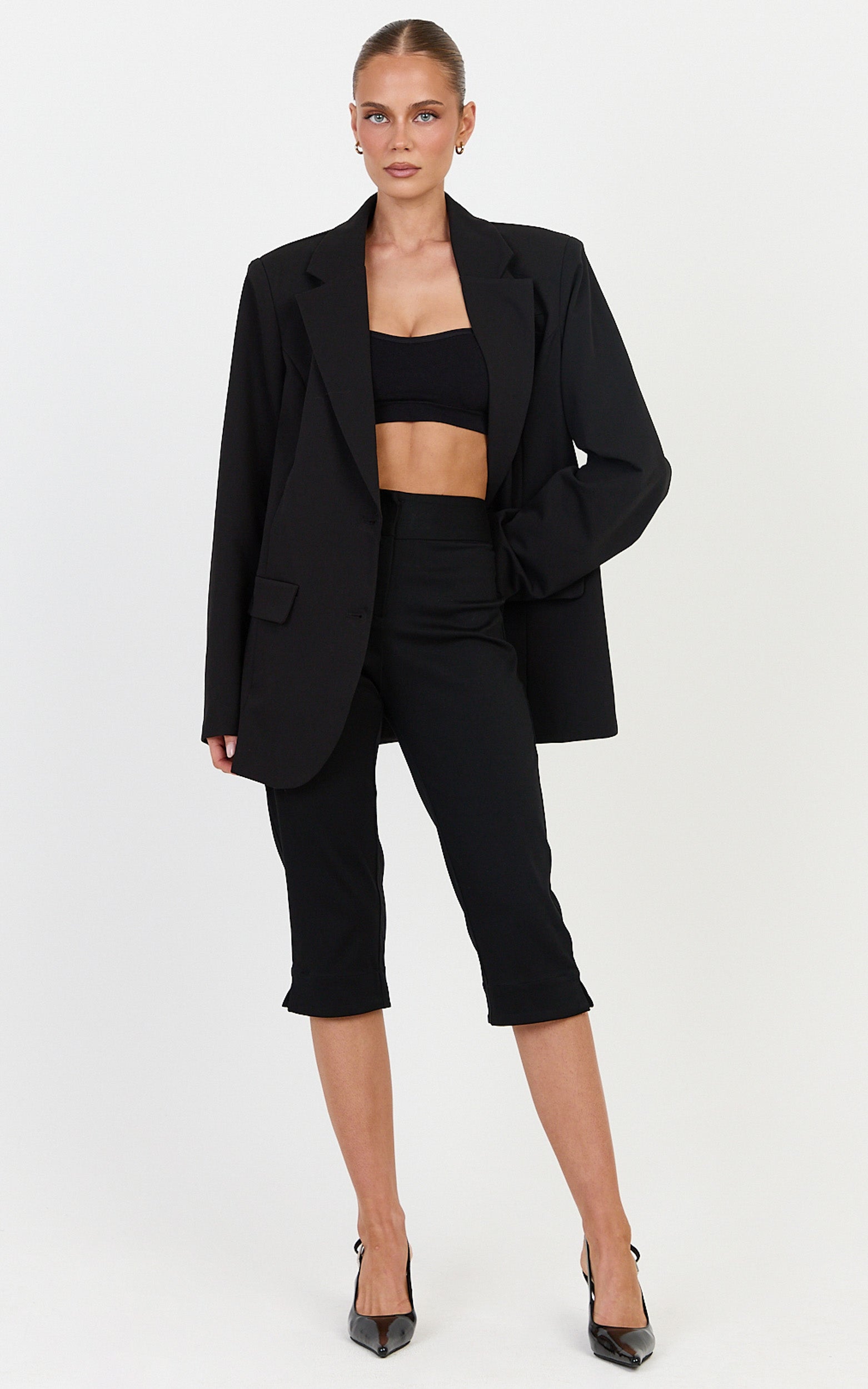 Lorcan Blazer - Oversized Boyfriend Fit Blazer in Black - View 3