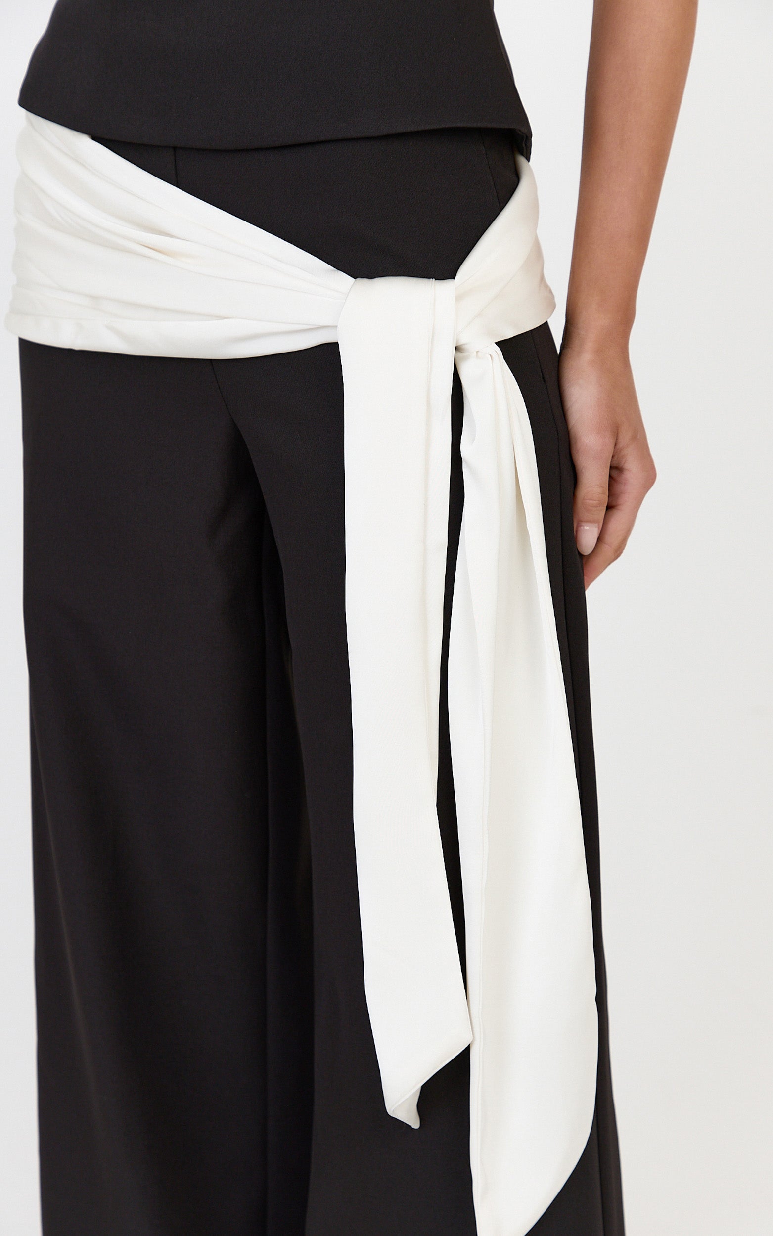 Talia Pants - Straight Leg Mid Rise Pants With Contrast Waist Tie in Black/Off White - View 6