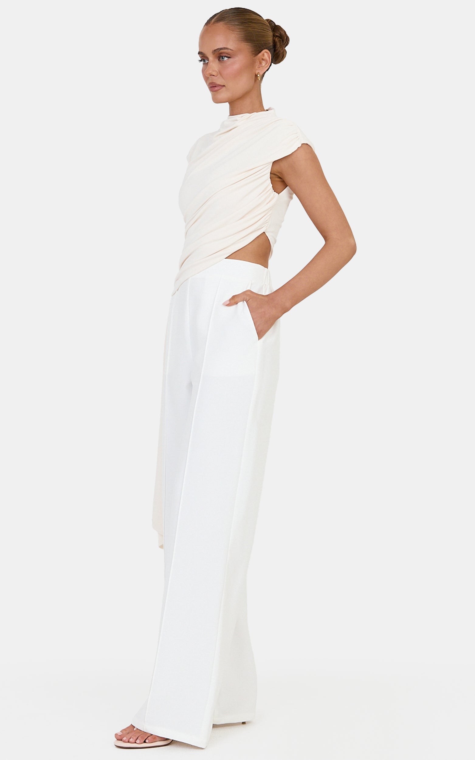 Victoria Pants - Relaxed Tailored Pants in Off White - View 4