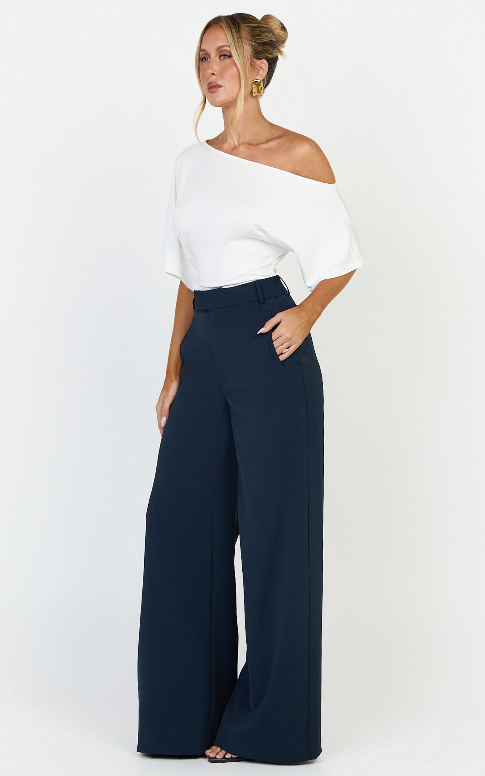 Selena Pants - High Waisted Wide Leg Tailored Pants in Navy - View 4