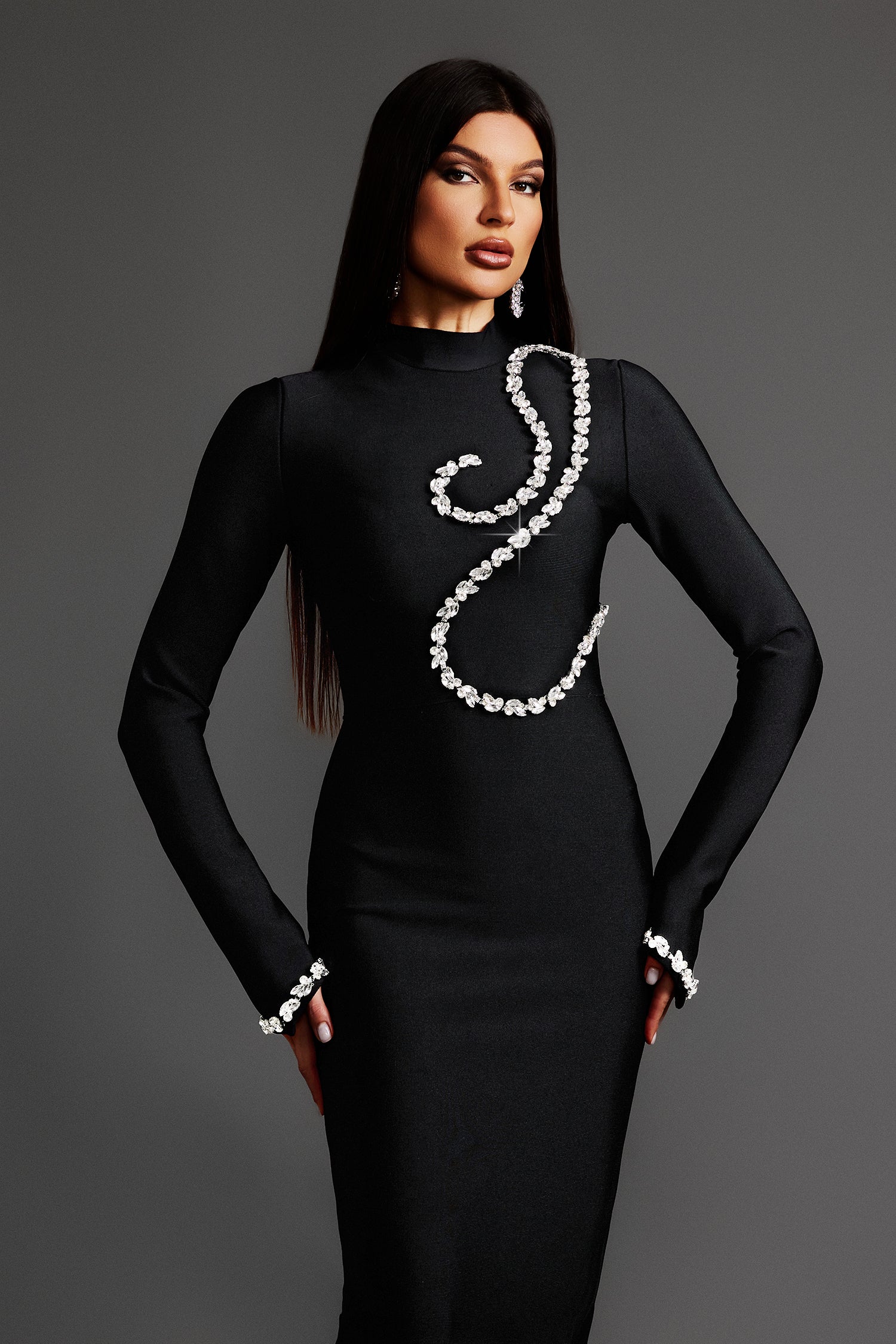 Hutuny Diamond Setting Long Sleeve Bandage Maxi Dress