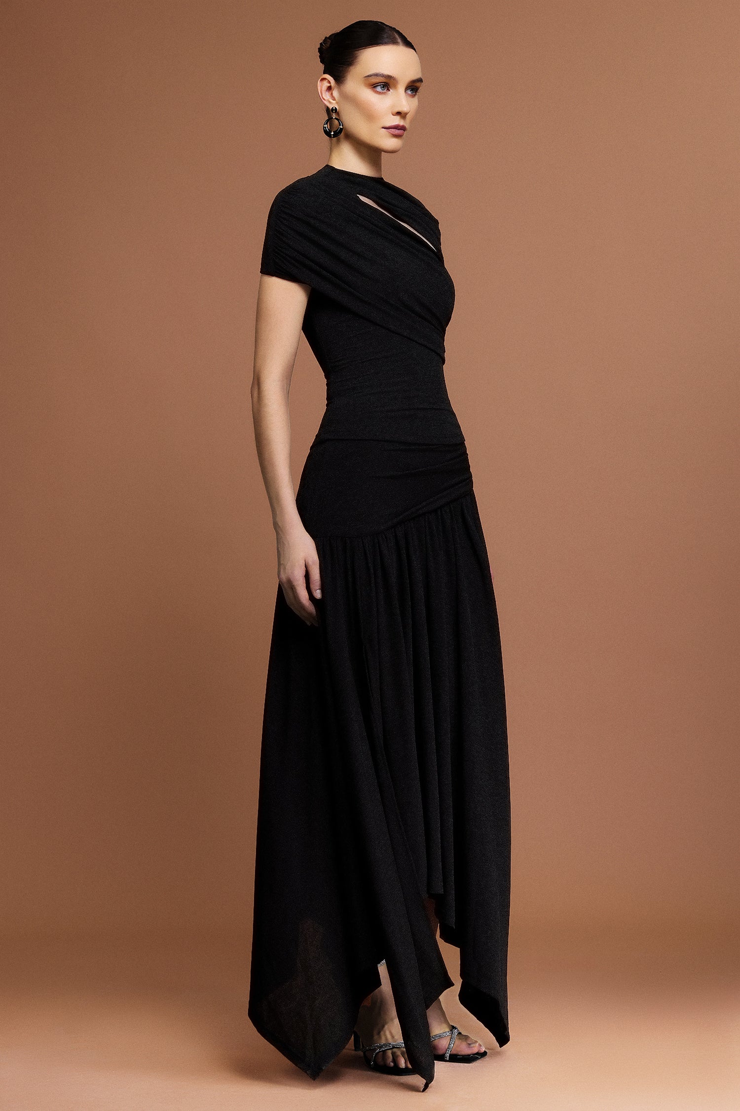 Gaki Short Sleeves Asymmetric Folds Top And Skirt Two-Piece Set