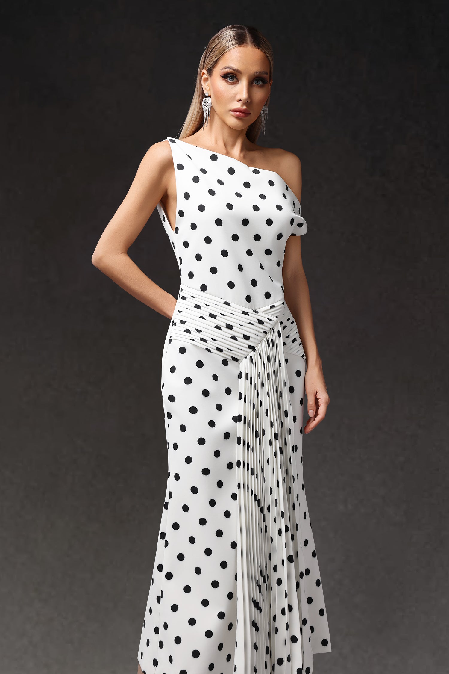 Hutuny Polka Dot One Shoulder Fold Maxi Dress