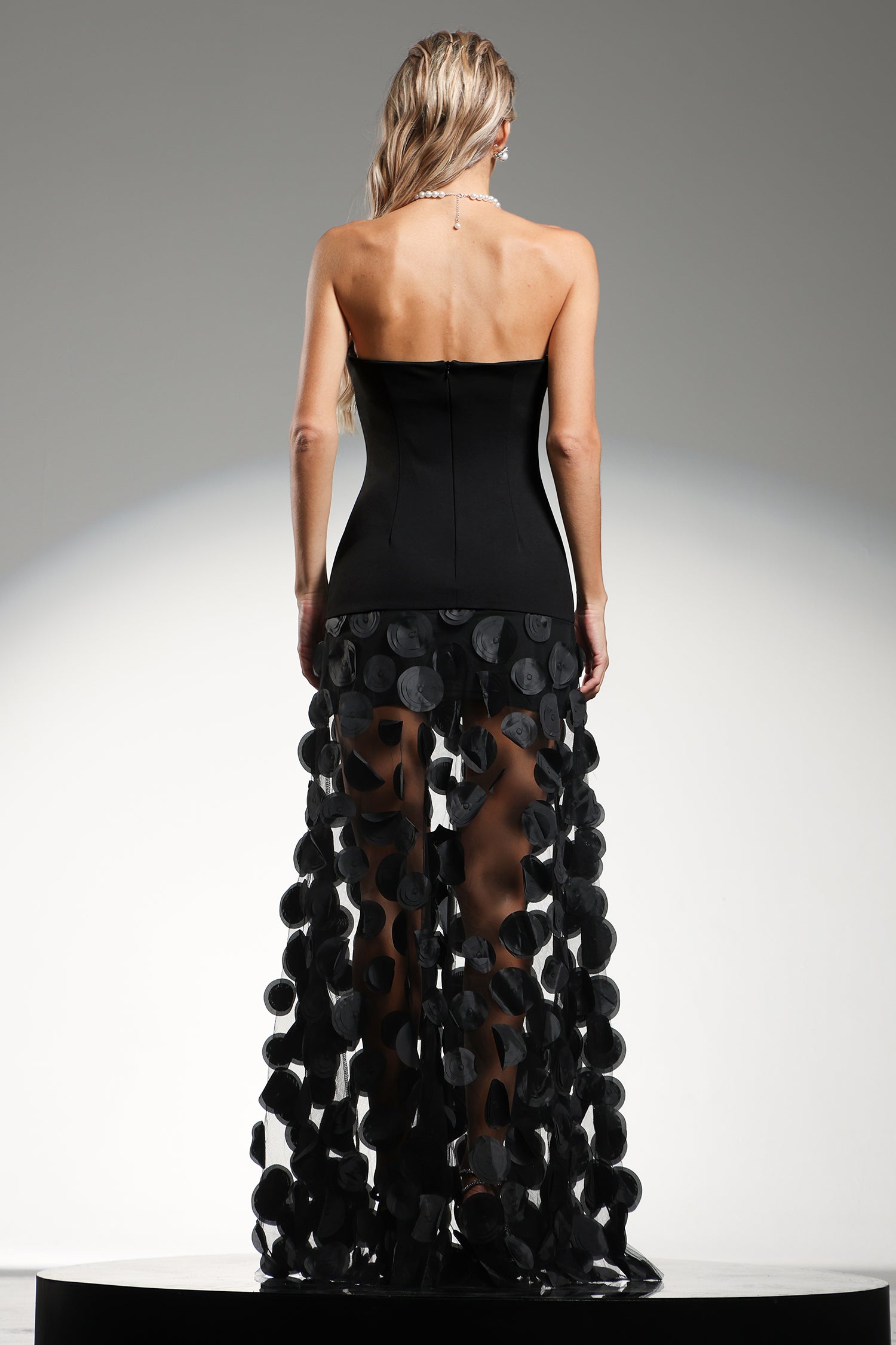 Falzer Sleeveless Netting Wafer Maxi Dress