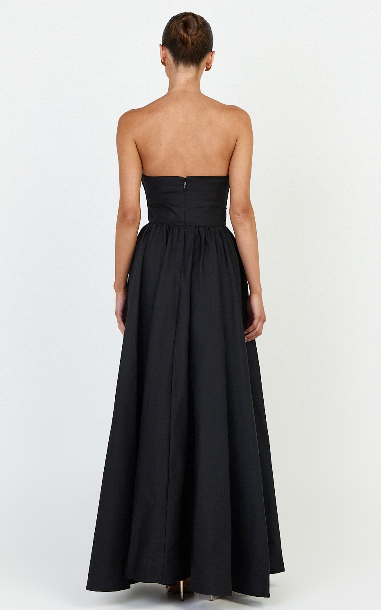 Gia Maxi Dress - Gathered Bodice Fit And Flare Dress in Black - View 5