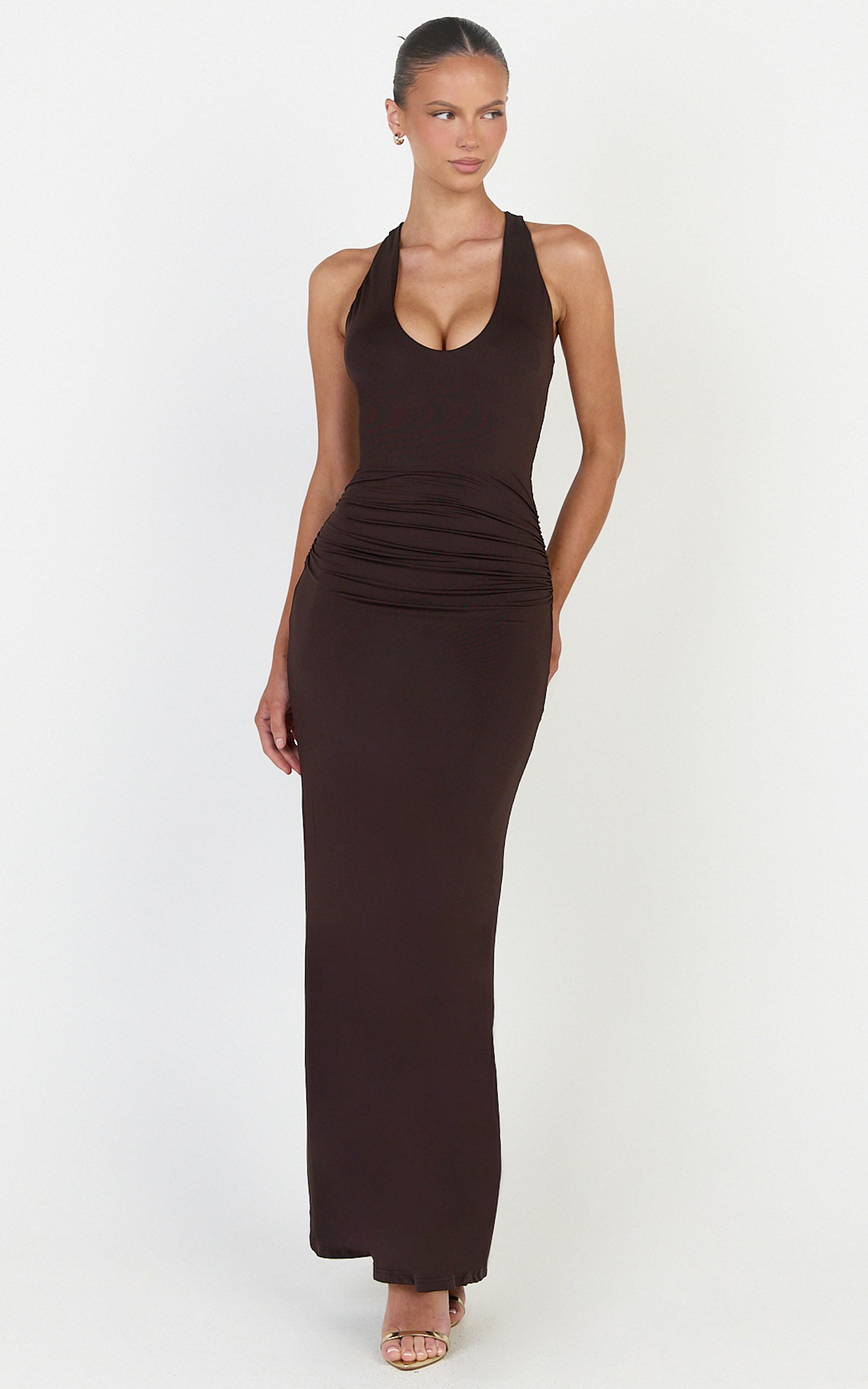Sophie Maxi Dress - Plunge Neckline Ruched Waist Racer Back Dress in Chocolate - View 4