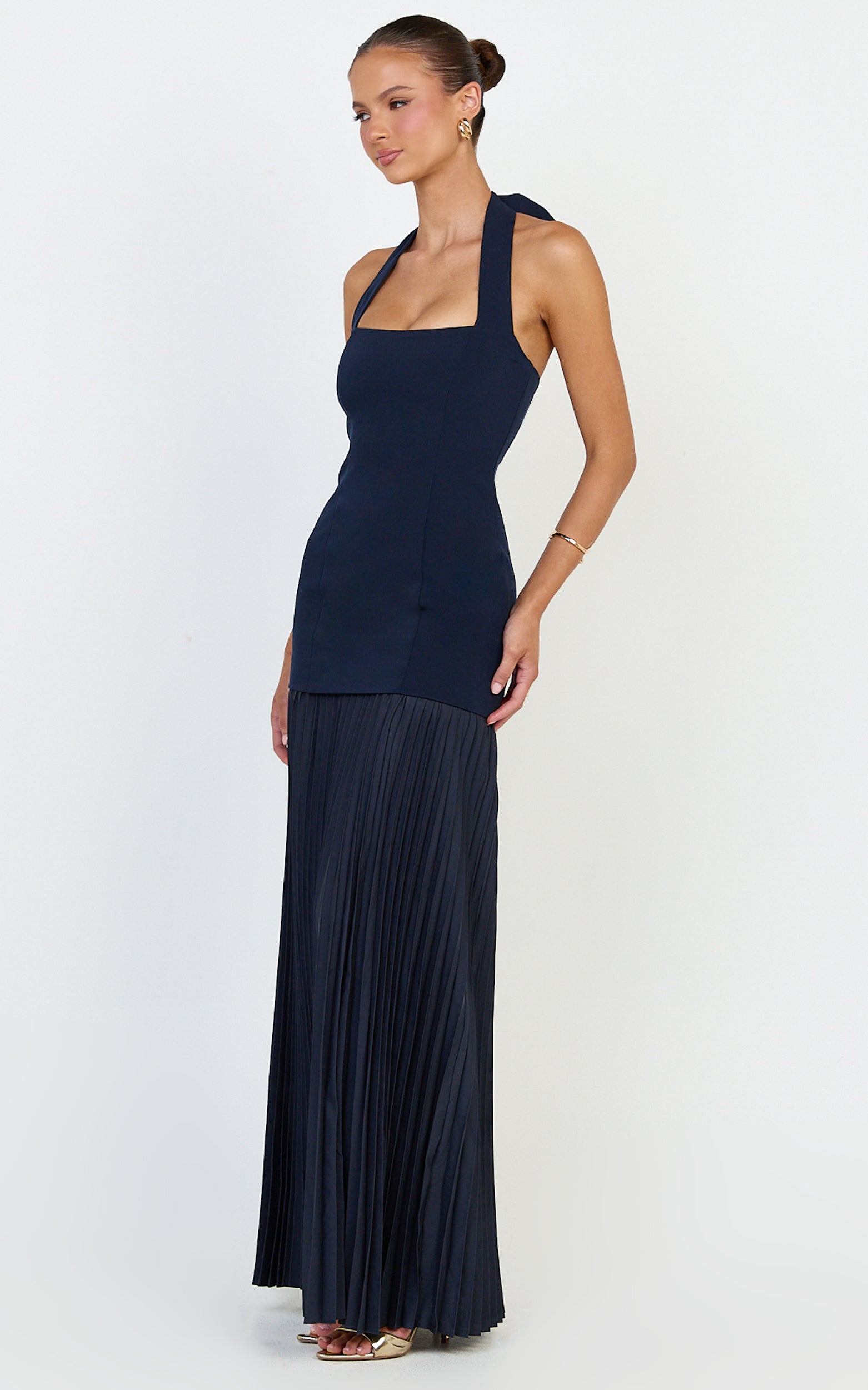 Loretta Maxi Dress - Contrast Halter Neck Pleated Dress in Navy - View 2