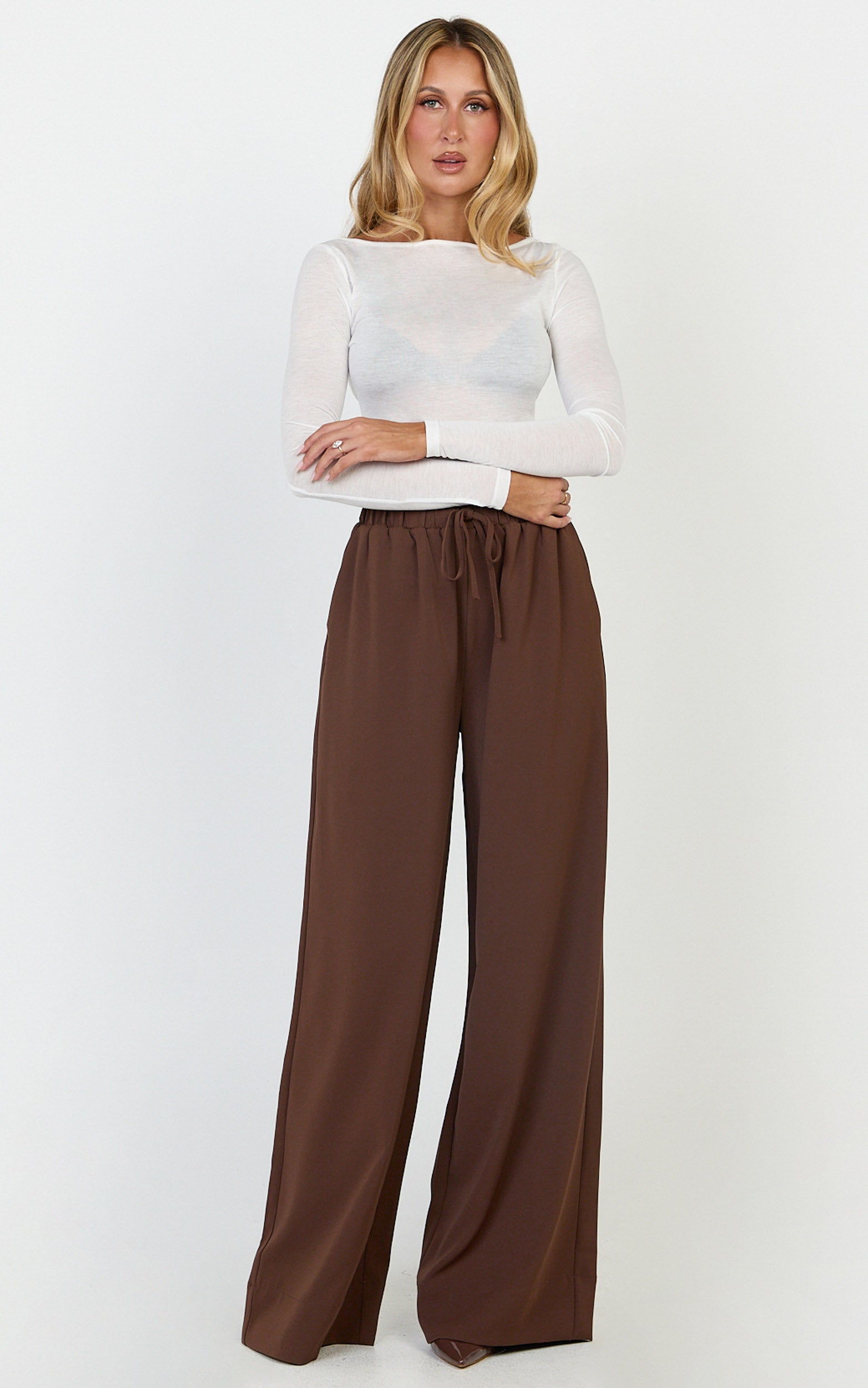 Nicole Pants - High Waist Elasticated Gathered Waist Wide Leg Pants in Mocha - View 6