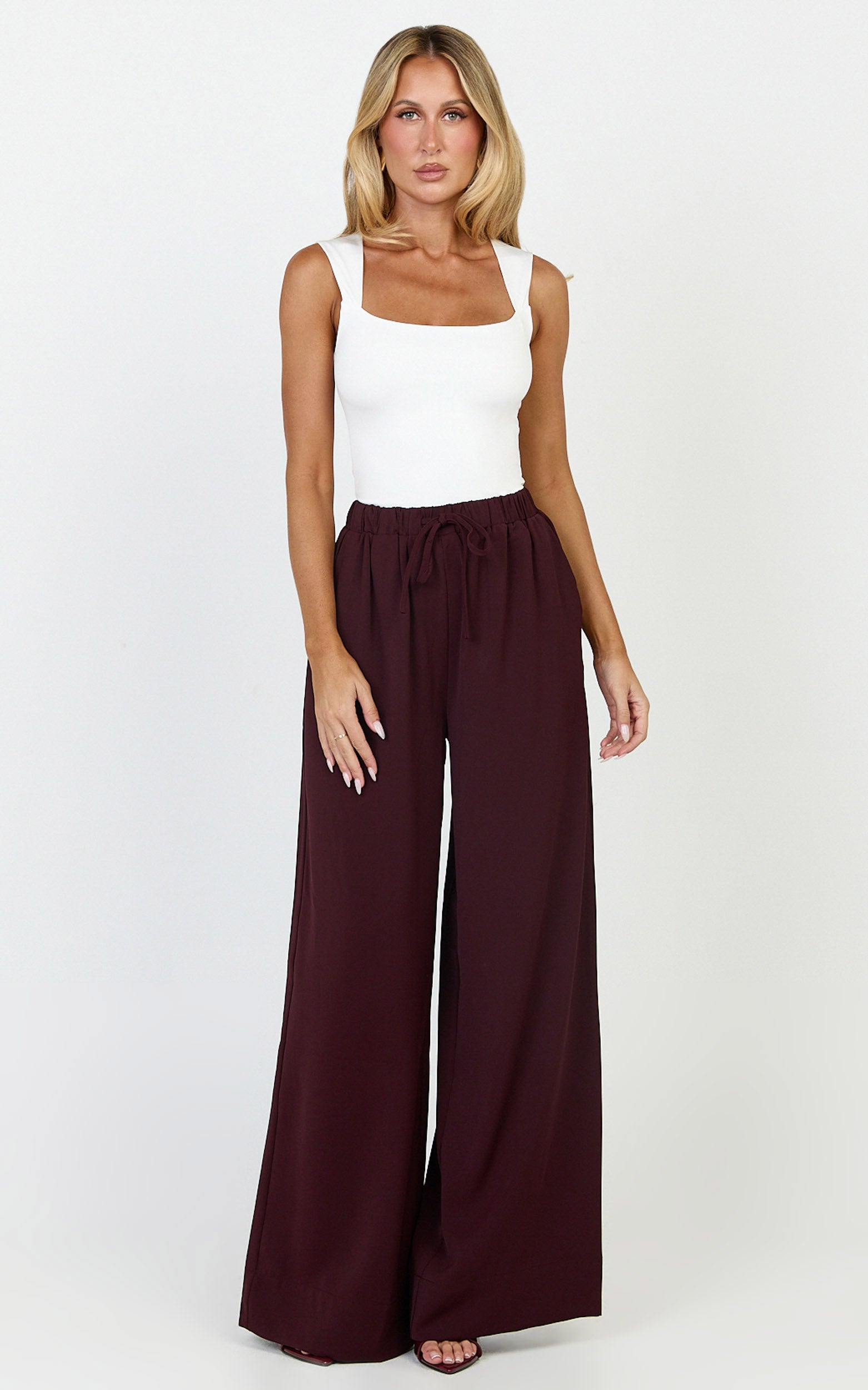 Nicole Pants - High Waist Elasticated Gathered Waist Wide Leg Pants in Wine - View 3