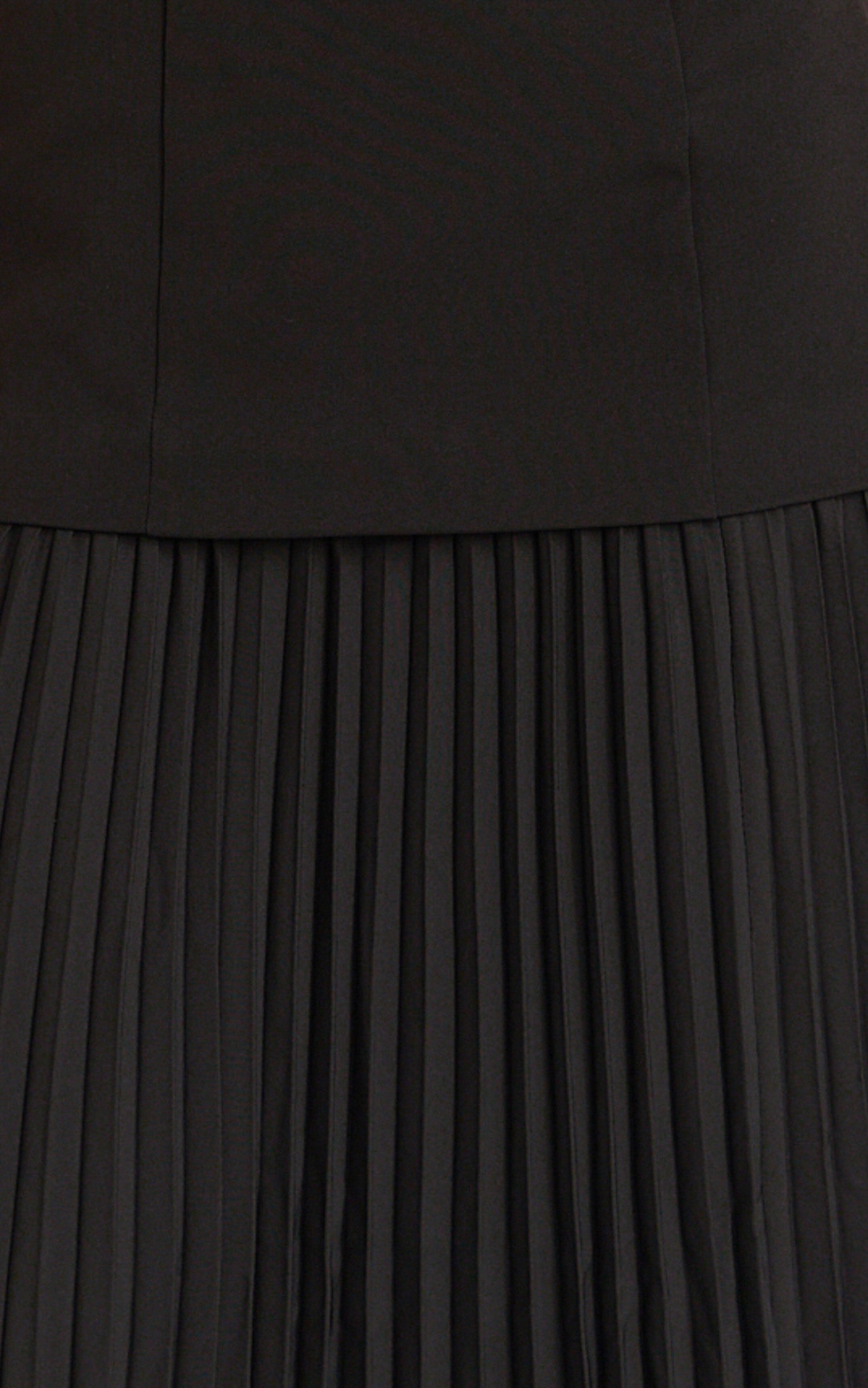 Loretta Maxi Dress - Contrast Halter Neck Pleated Dress in Black - View 6