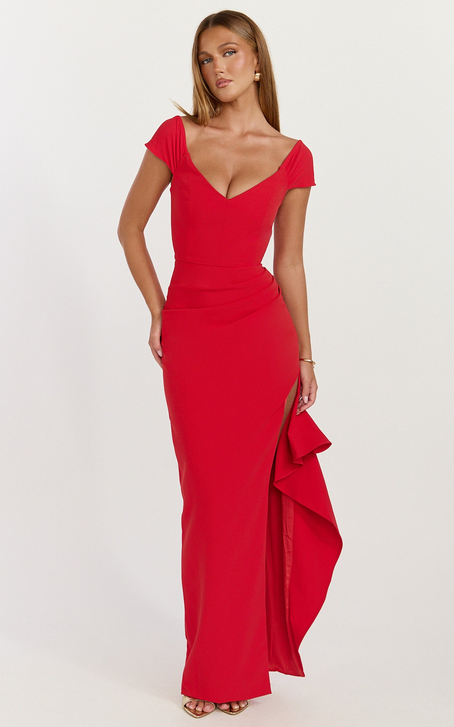Skye Maxi Dress - V Shaped Neckline Short Sleeve Dress in Red - View 3