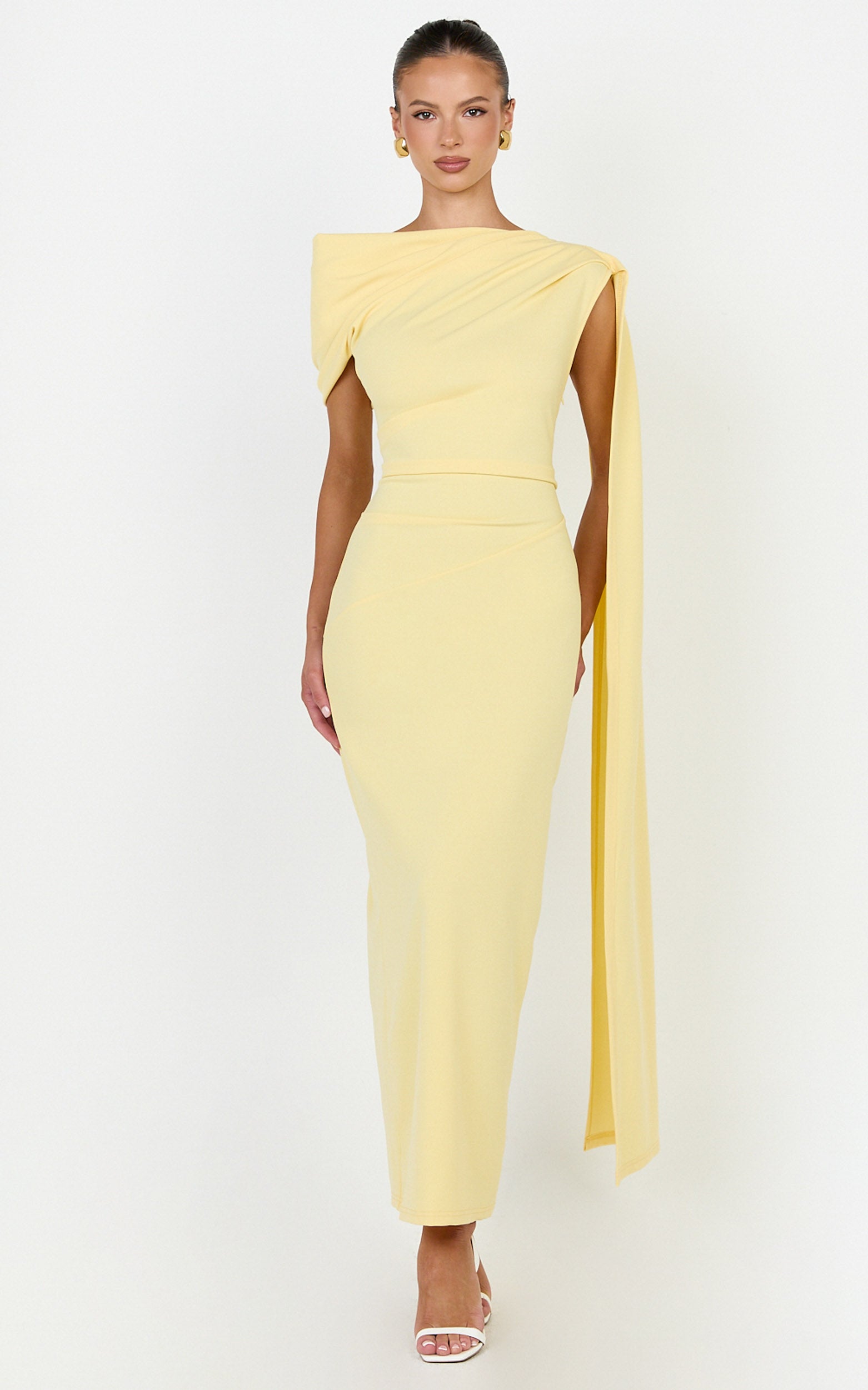 Visenta Midi Dress - Asymmetrical Sleeve Dress in Yellow - View 3