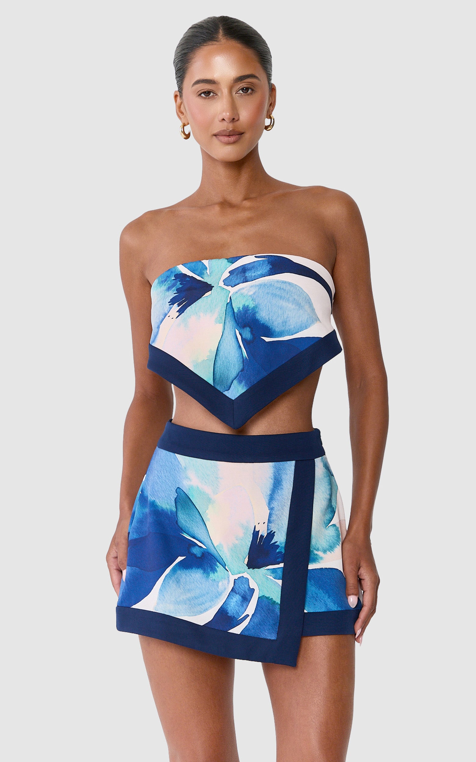 Anouk Skort - A Line Wrap Detail Mini Skort in Navy Watercolour Floral Print - View 3