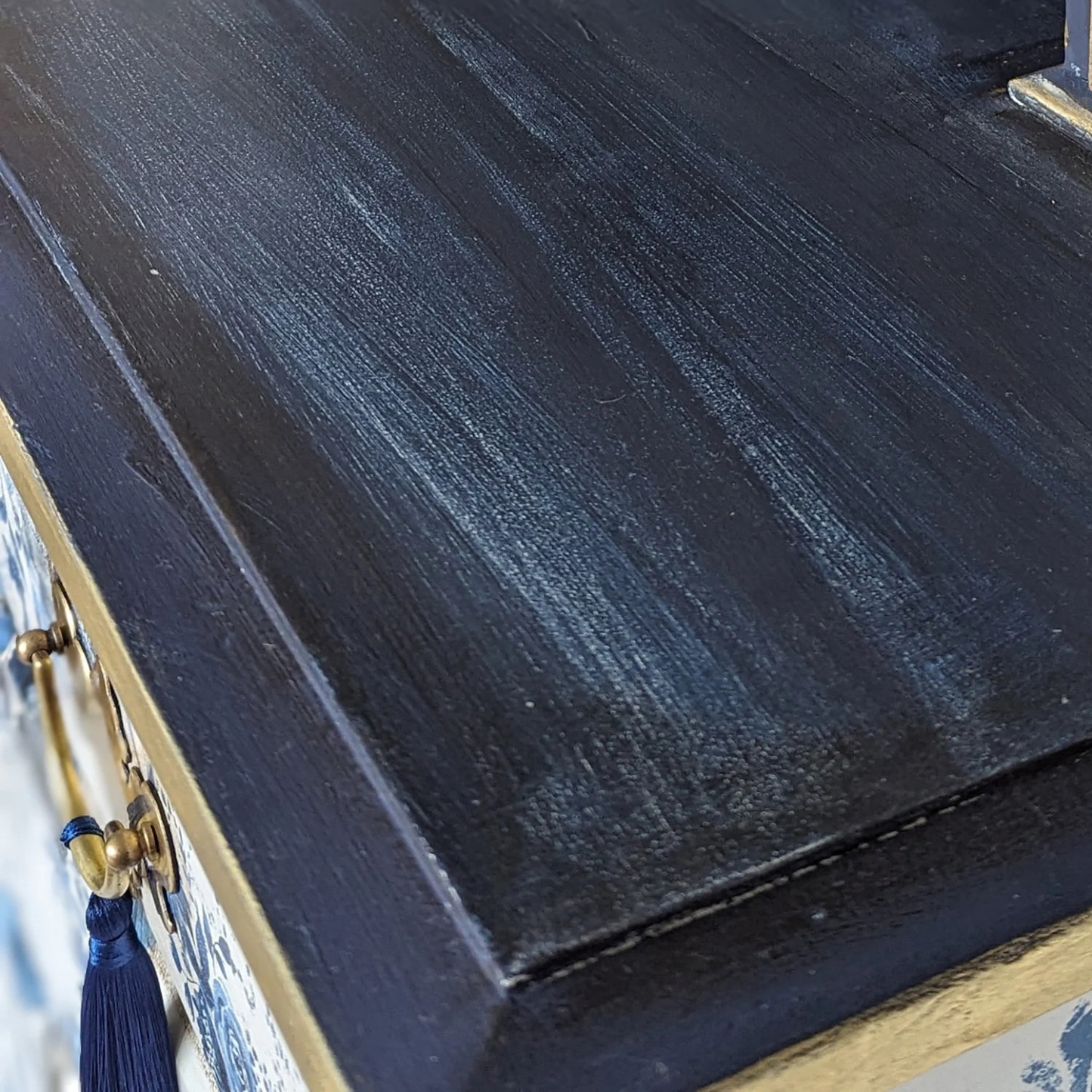 [Copy]Bohemian Vintage Electric Blue Winged Insect Botanical Motif Locker