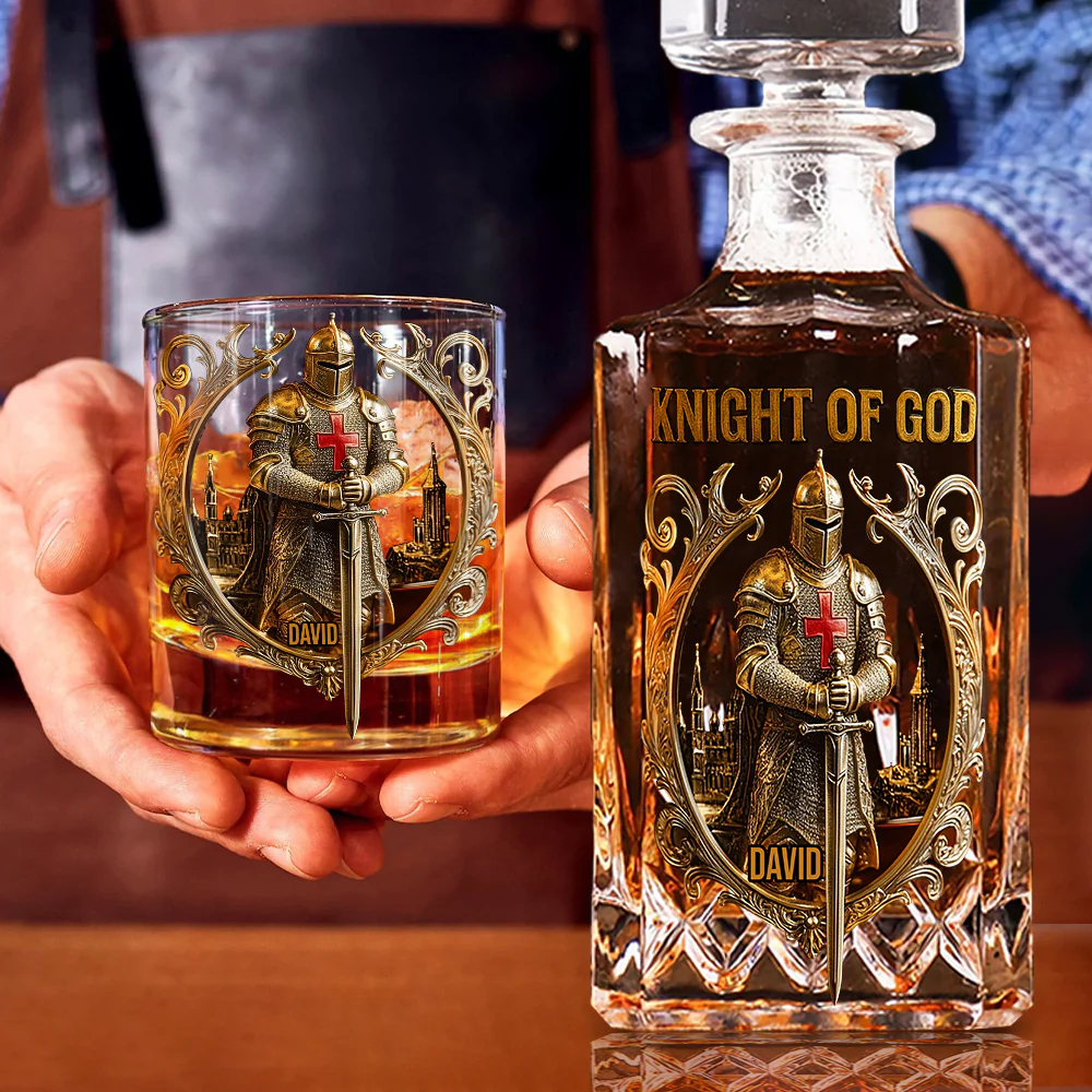 Medieval Knight Templar Personalized Whiskey Decanter and Glass Set