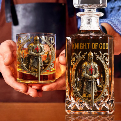 Medieval Knight Templar Personalized Whiskey Decanter and Glass Set
