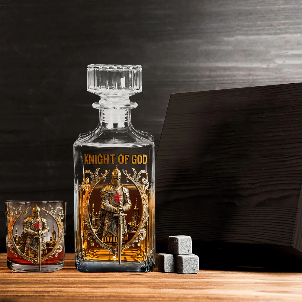 Medieval Knight Templar Personalized Whiskey Decanter and Glass Set