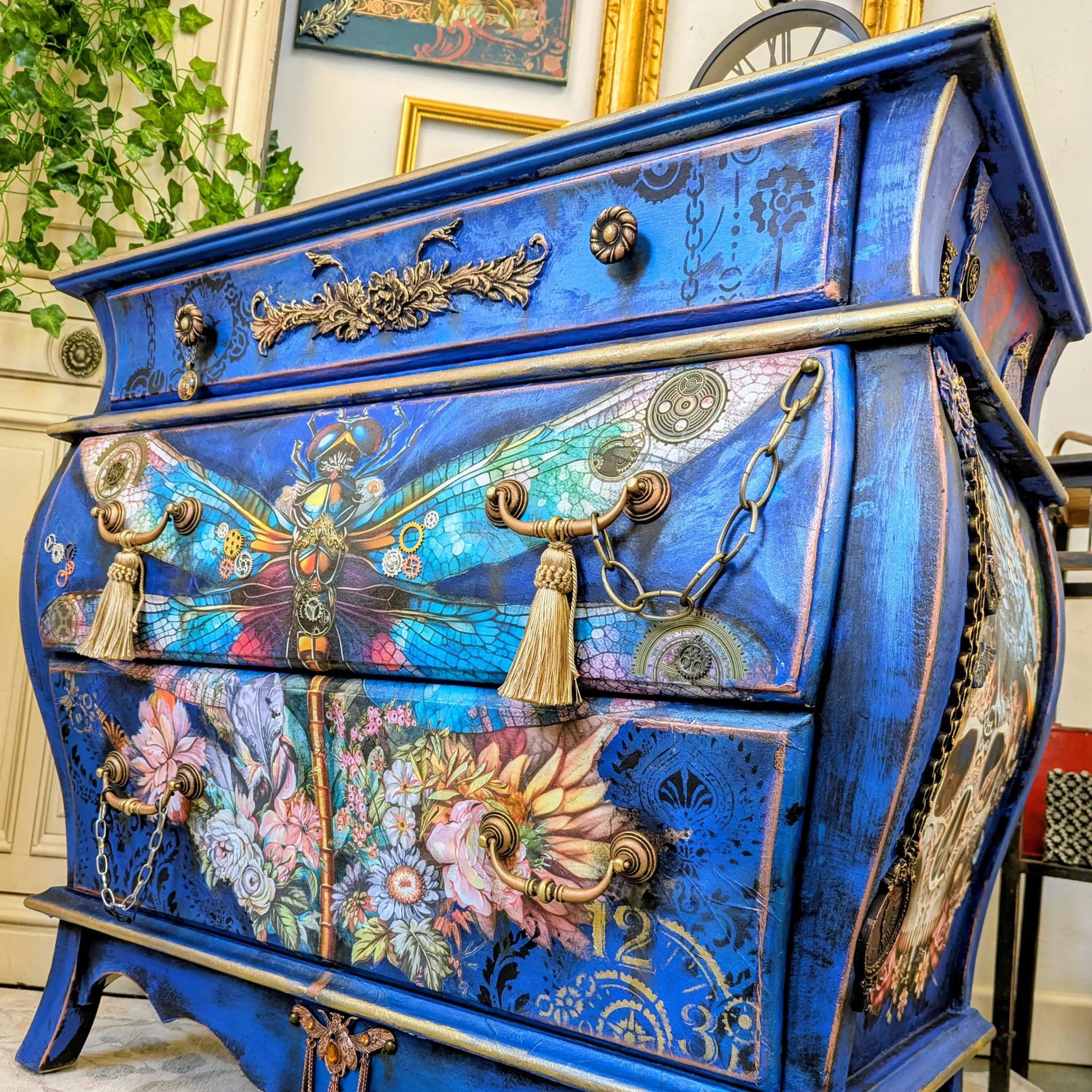 Bohemian Vintage Electric Blue Winged Insect Botanical Motif Locker