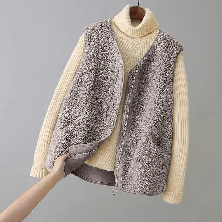 Solenne Soft-Shearling Knit Vest