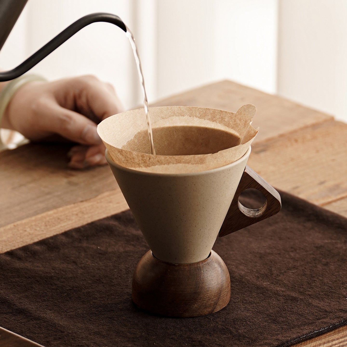 🔥Christmas Early Discount 49% OFF✨🎅Elegant Conical Coffee Cup☕