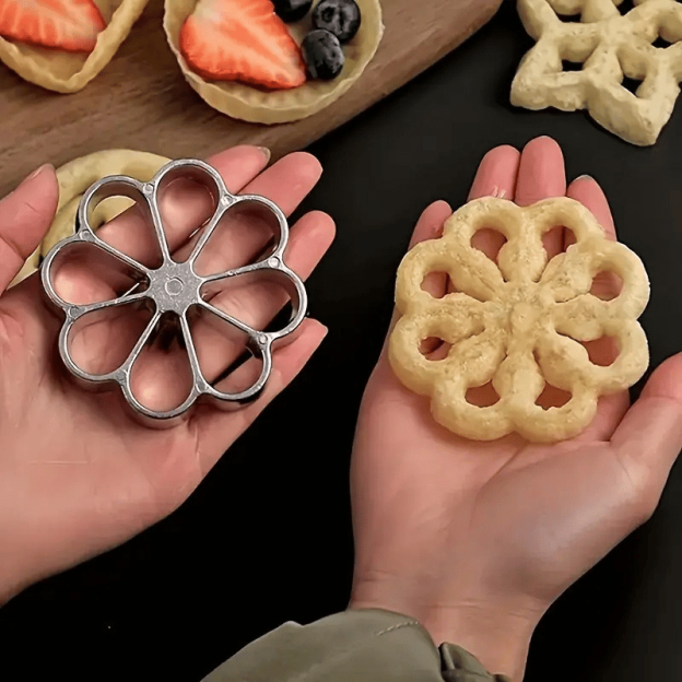 🔥LAST DAY 49% OFF - Nordic-Style Rosettes & Timbale Pastry Mold Set