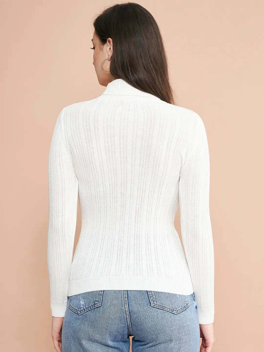 Ribbed White Turtle Neck Pullover