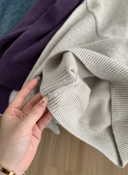 V-neck sweater women's knitted fall/winter relaxed style sweater