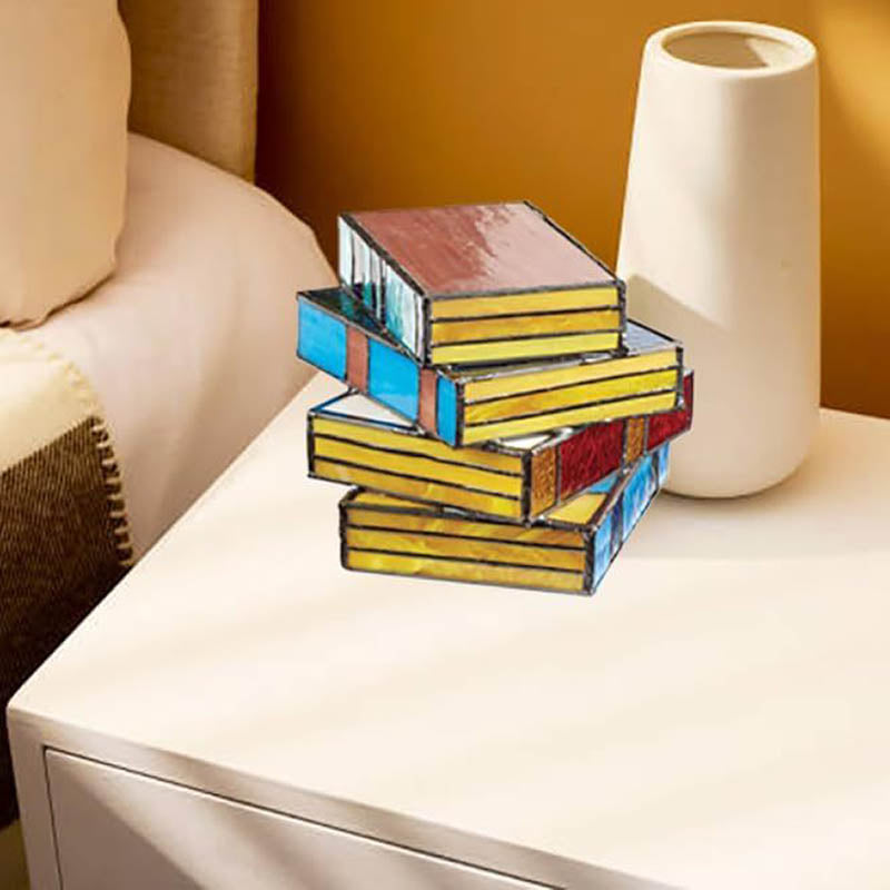 Add an artistic touch to your bedside - This bookshelf lamp is definitely not to be missed