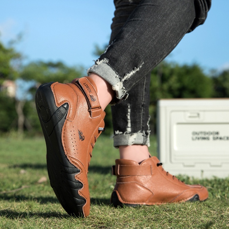 🔥70% OFF TODAY🎁Waterproof Boots Comfortable For Winter，Unisex Italian Handmade Suede Velcro High Boots
