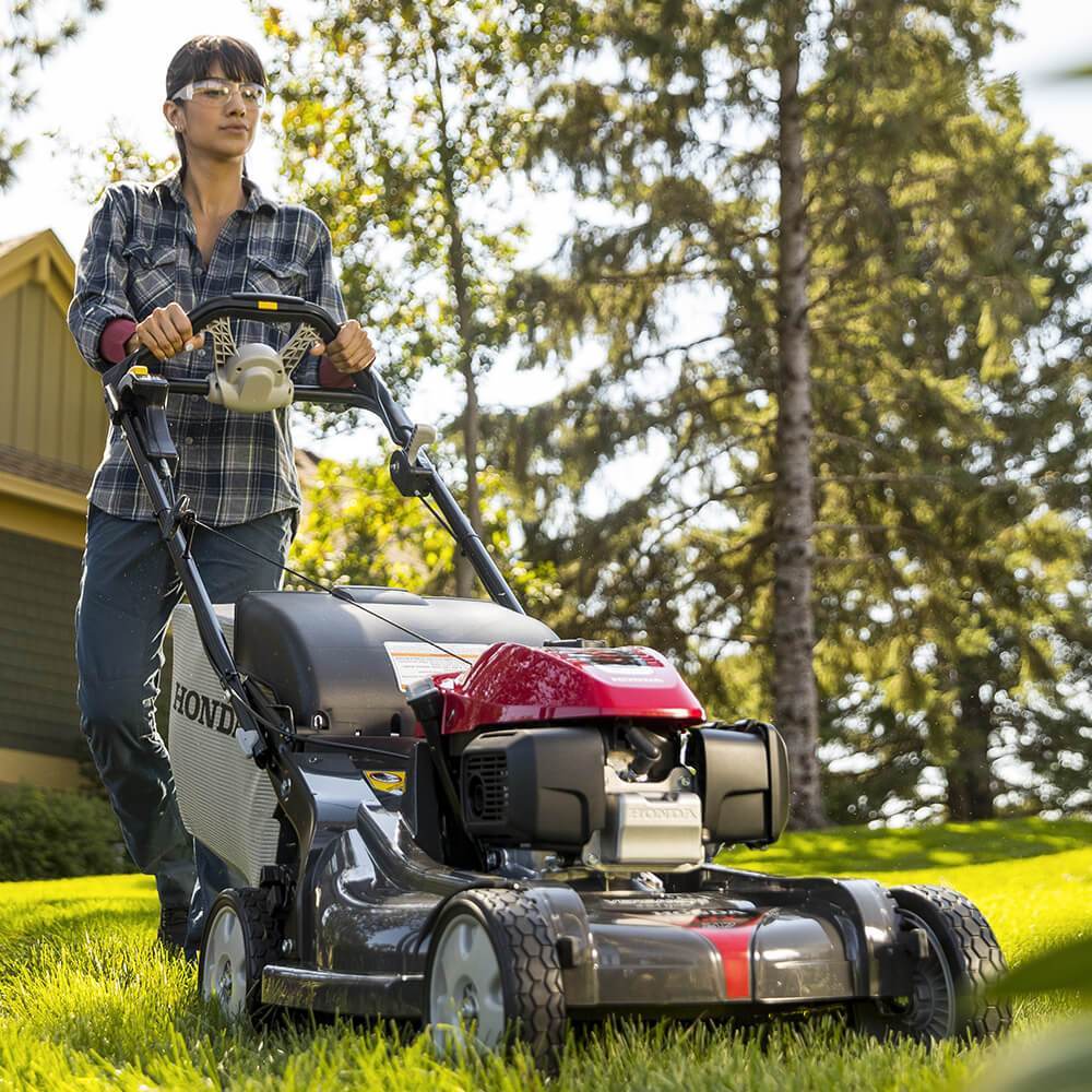 Honda HRX2176HYA 21″ 4-in-1 Versamow Self-Propelled Lawn Mower
