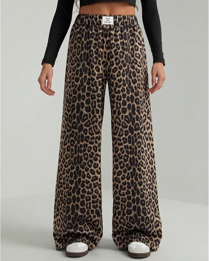 Tapered-Waist Sweatshirt with Leopard Print Wide Leg Pants set