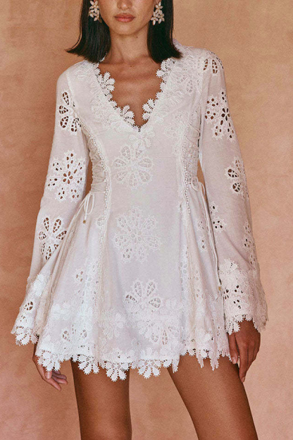 Elegant Lace V-neck Slim Dress