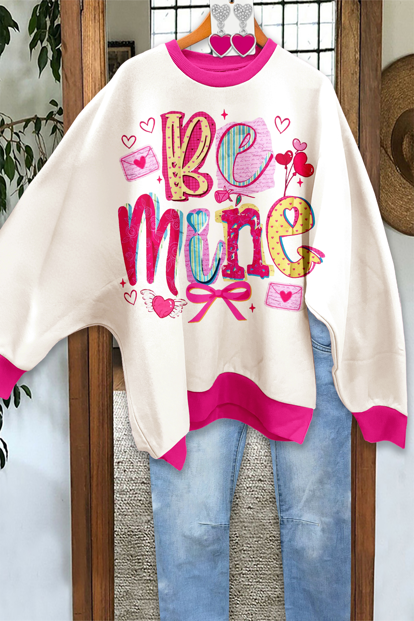Sweet Valentine's Day BE MINE Oversized Sweatshirt