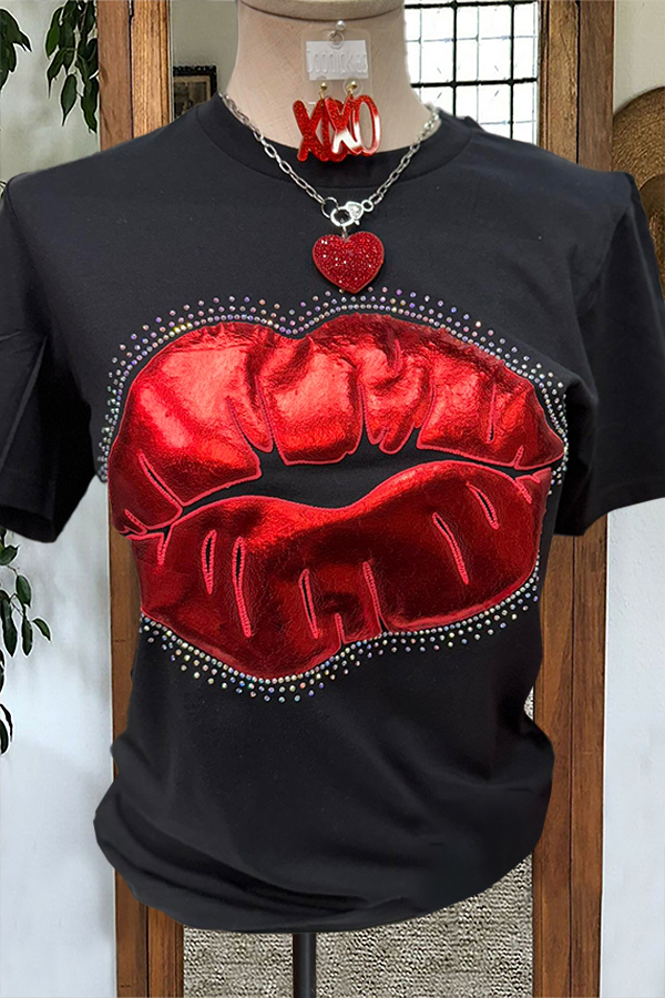 Valentine's Day Lip Print T-Shirt.