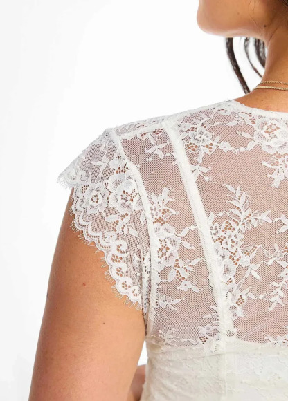 Built-In Bra Waisted Slimming Boho Floral Lace Front Slit Maxi Dress