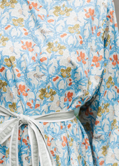 Romantic Flowy Floral Waisted Slimming Dress