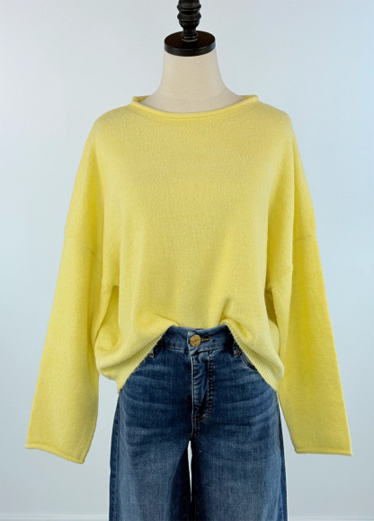 Versatile Solid-Color Rolled Edges Sweater