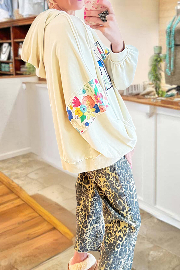 Loose-Fitting And Colorful Love Patch Hooded Sweatshirt